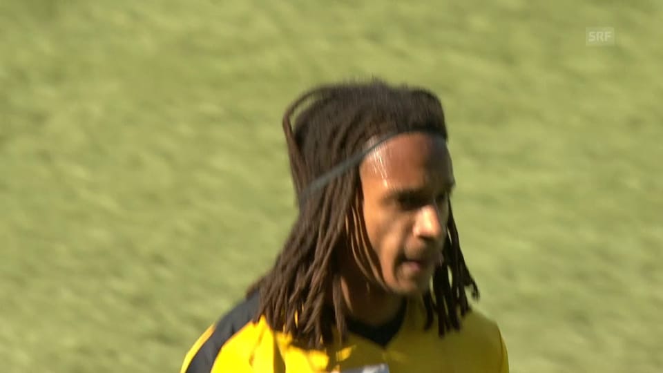 Beim Spitzenspiel gegen Basel: Mbabu kümmert sich um seine Frisur