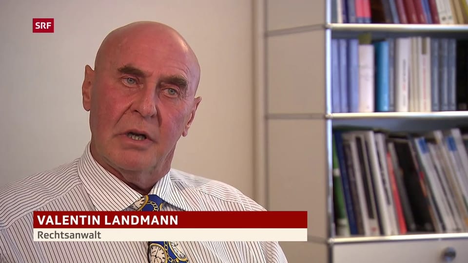 Anwalt Valentin Landmann sagt, dass sein Klient lediglich Freude an den Signeten und der Zeichensprache der Kampfsportart habe. 