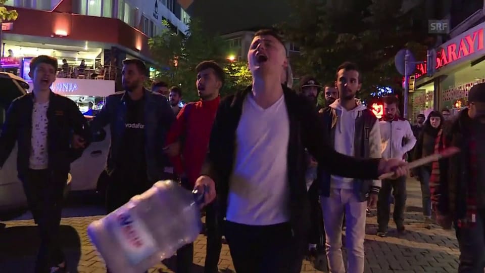 Proteste in Istanbul gegen die Wahl-Annullierung (unkomm.)