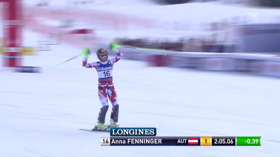 Fenninger stellt ihre Slalomkünste unter Beweis 