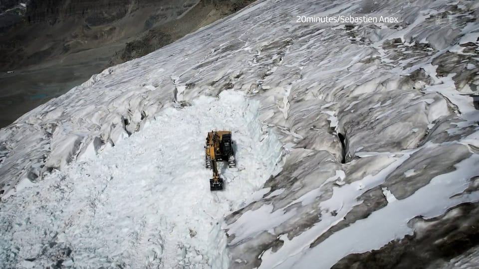 Aus dem Archiv: Zoff um Weltcup-Piste – Bagger am Gletscher bei Zermatt