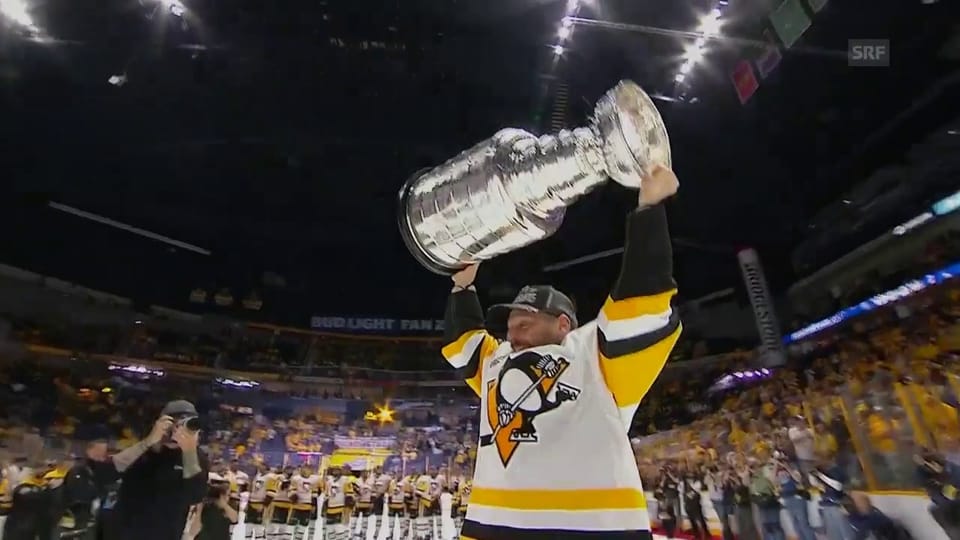 Pittsburgh stemmt die Stanley-Cup-Trophäe in die Höhe