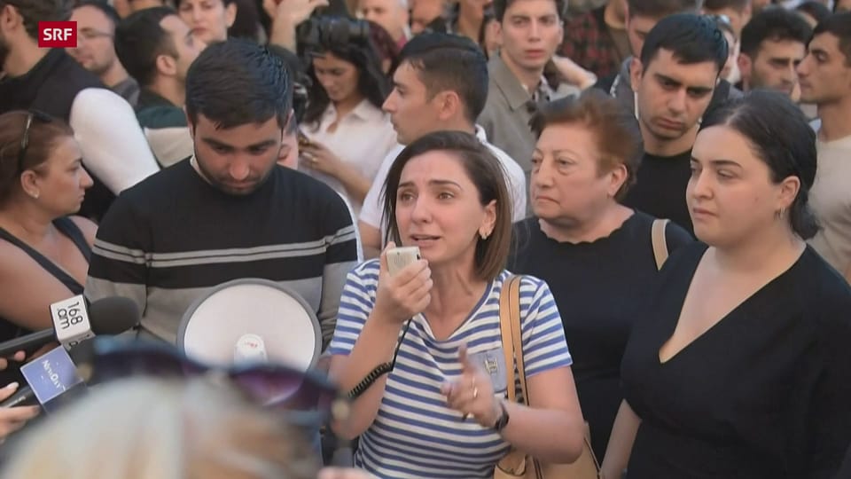Proteste gegen eigene Regierung in Armenien