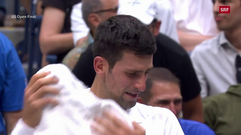 Djokovic wird beim letzten Seitenwechsel von den Emotionen übermannt
