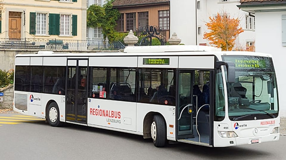 Gratisbus aus dem Dorf ins Schoppingcenter: Hunzenschwil probierts