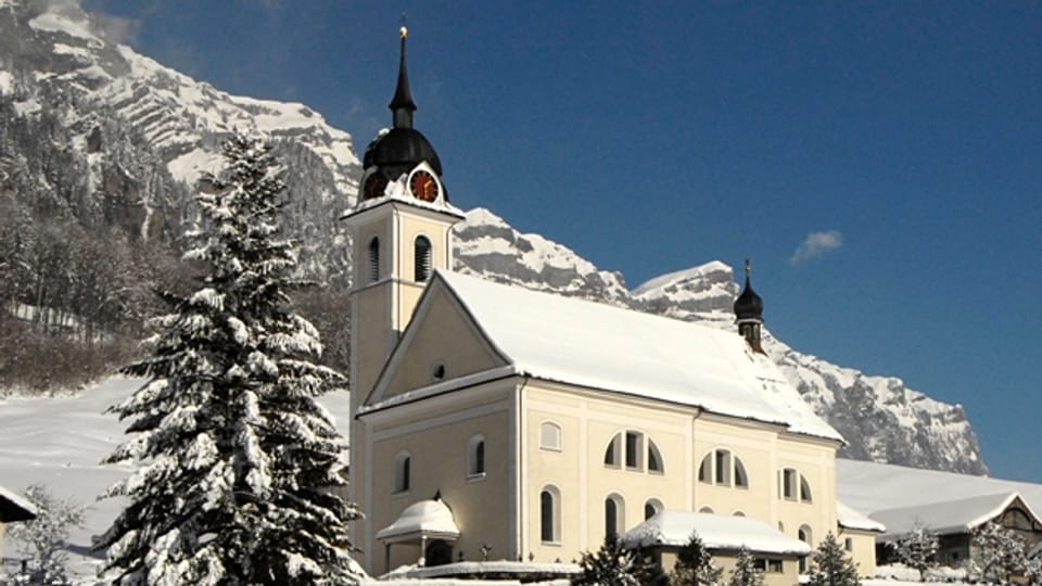 Glockengeläut der Kirche St. Sigismund und Waldburga in Muotathal