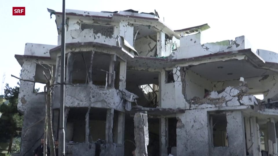 Am Tag nach der Explosion: Chaos in Kabul 