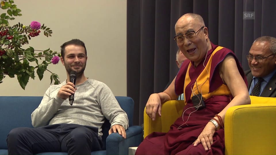 Dalai Lama unterwegs in Bern (Englisch)