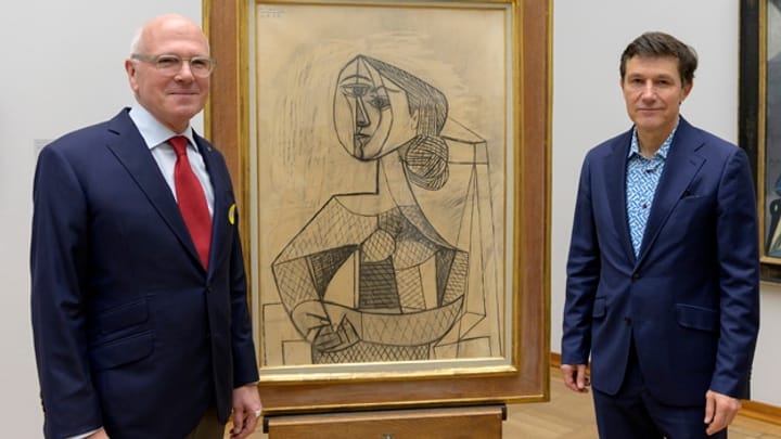Schenker und Beschenkter: CMS-Direktor Lukas Faesch (links) und Kunstmseum-Direktor Josef Helfenstein vor einem Picasso.