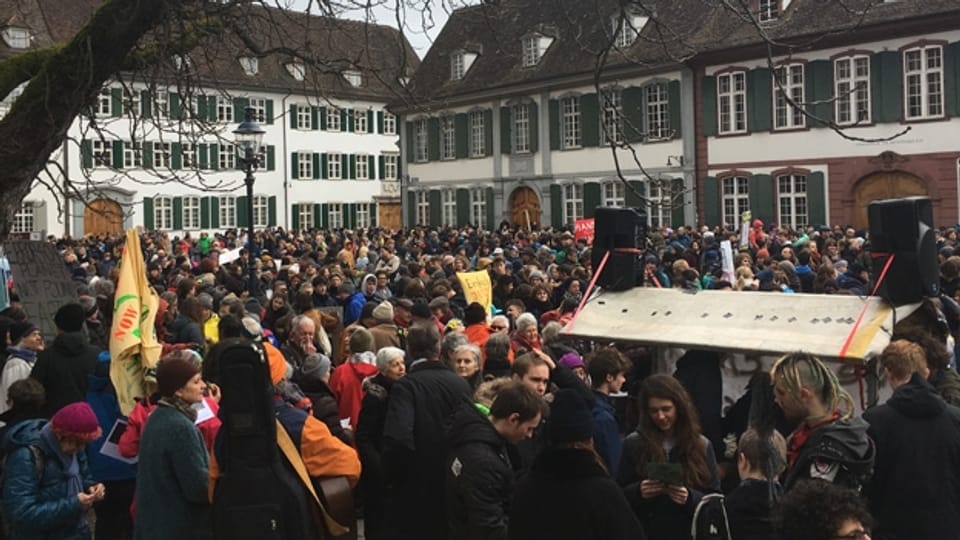 Wieder grosse Klima-Demo und Klima-Camp in Basel