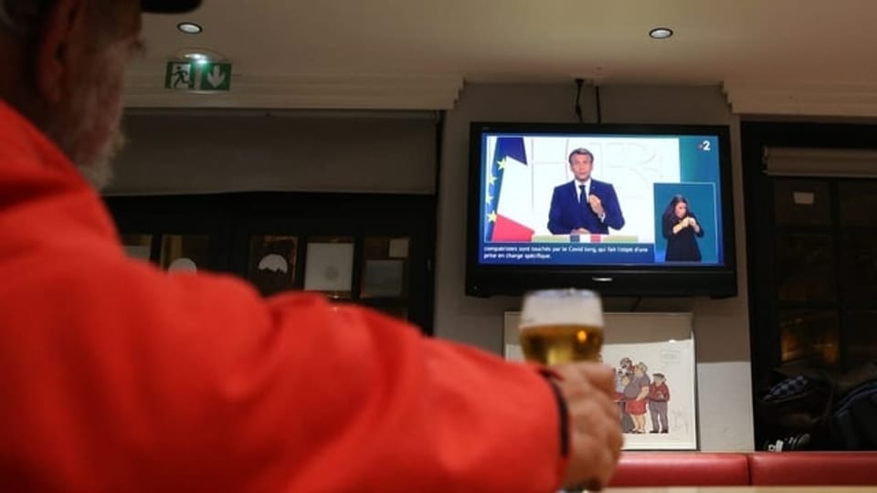 Macron lässt in seiner Rede kein heisses Eisen aus