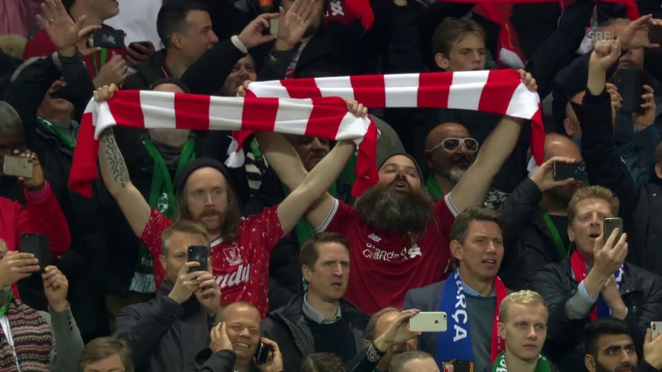 Liverpool-Fans feiern Mannschaft mit «You'll never walk alone»