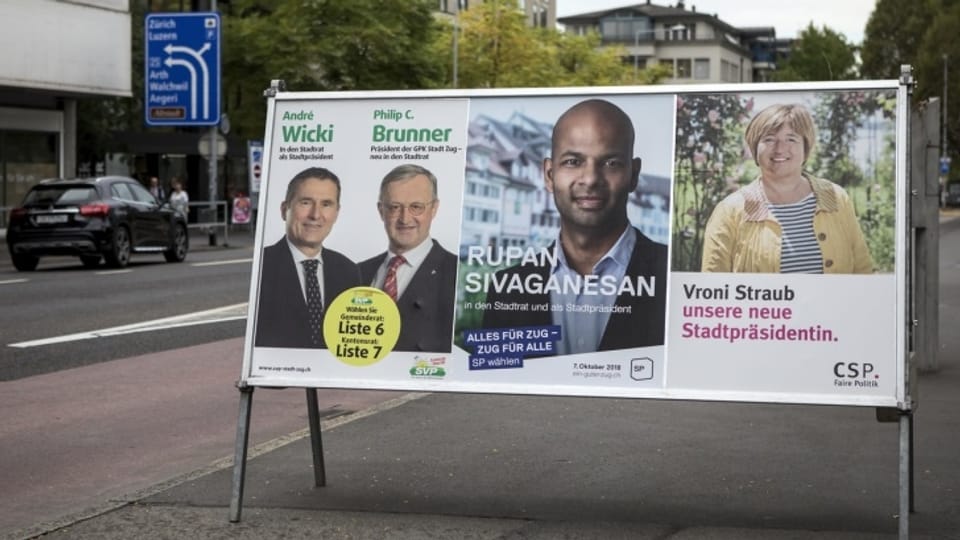 Damit Wahlplakate die Verkehrssicherheit nicht gefährden, gibt es kantonale Bestimmungen
