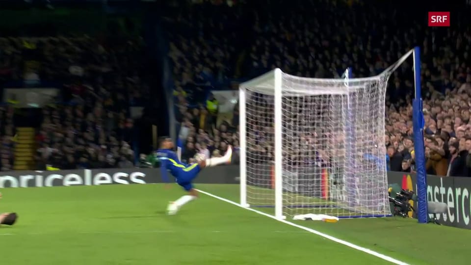 Thiago Silva rettet Chelsea akrobatisch vor einem Gegentor