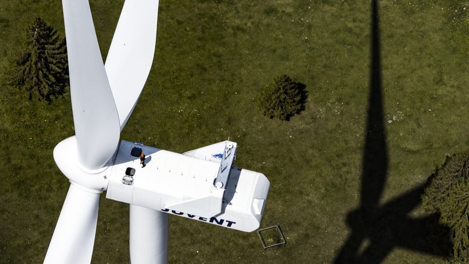 Beim geplanten Windpark auf dem Scheltenpass muss der Wind neu vermessen werden