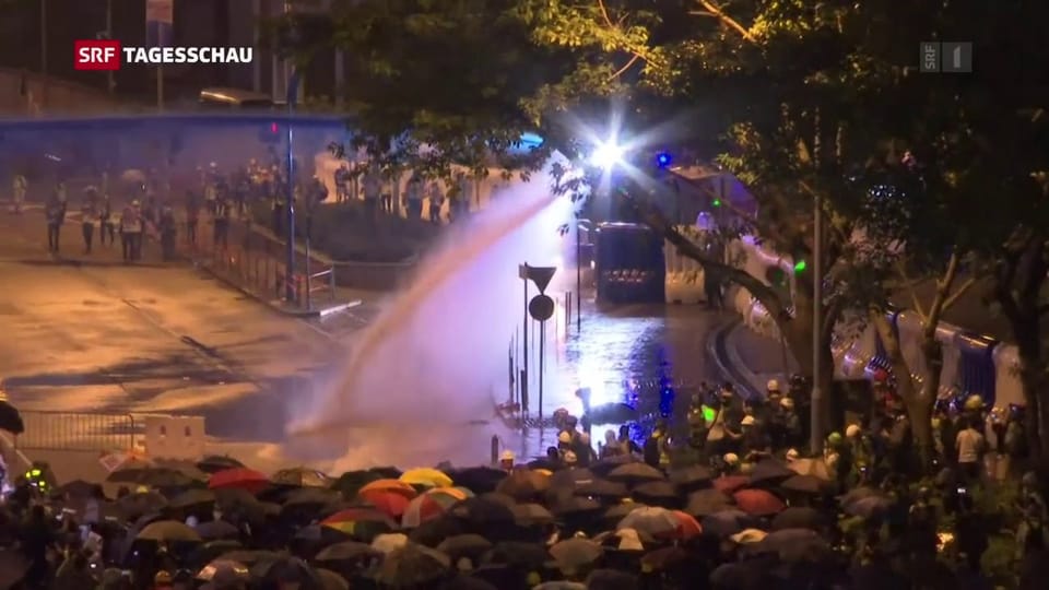 Wieder Ausschreitungen bei Protesten in Hongkong