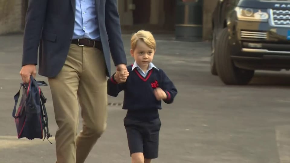 Prinz George geht zur Schule