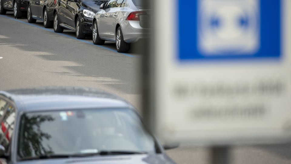 Ja zu höheren Parkgebühren, Ja zum Personalreglement: Kein Überraschungserfolg für die Bürgerlichen in Bern
