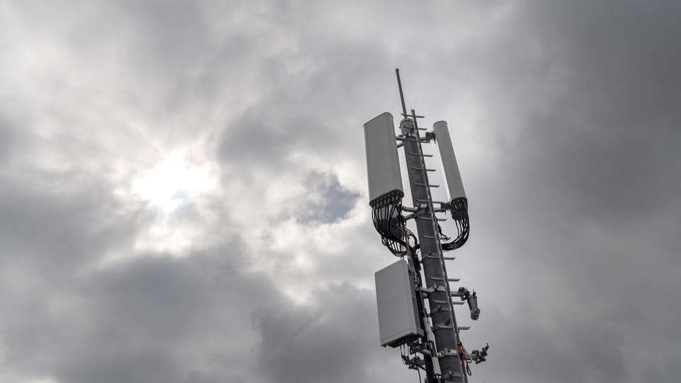 «Die Antennen senden statt 3G neu 5G», Martin Zeltner.