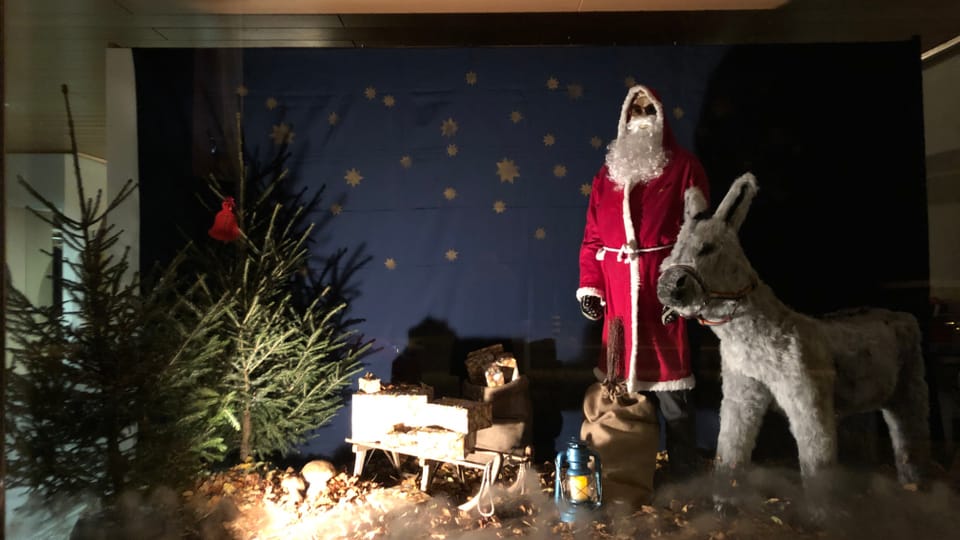 Die Tradition der Weihnachtsfenster - auf Besuch in Thürnen
