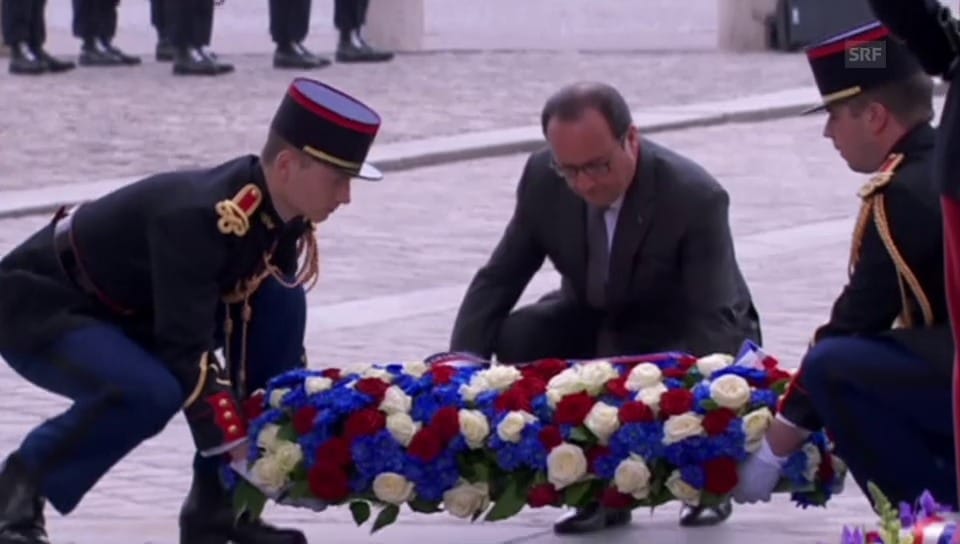 Hollande und Kerry an der Gedenkfeier in Paris