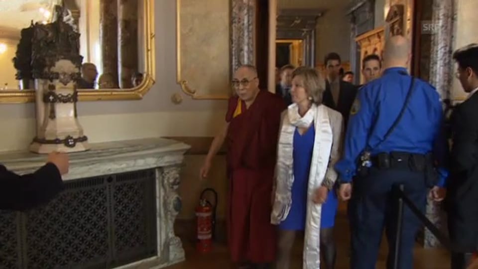 Dalai Lama im Bundeshaus