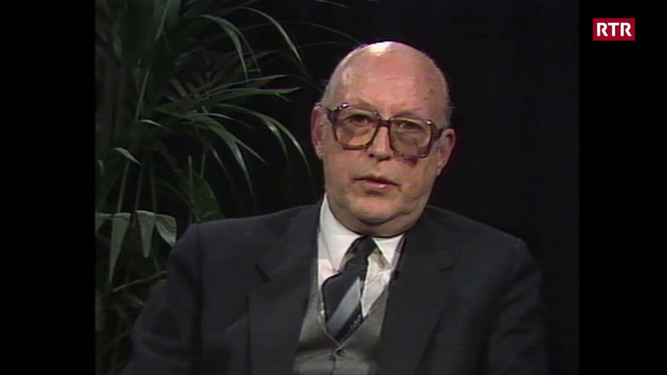 Donat Cadruvi da Glion è daventa president da la regenza il 1988