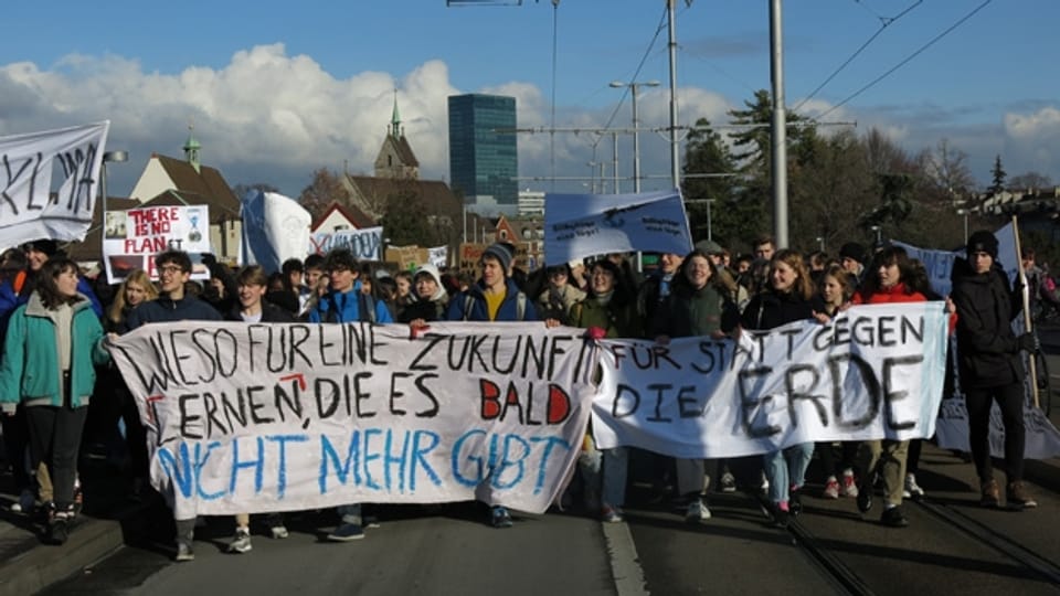 Basler Schüler demonstrieren wieder für mehr Klimaschutz.