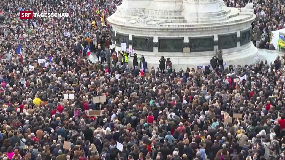 Frankreich: Trauerfeier und Protest für den ermordeten Lehrer