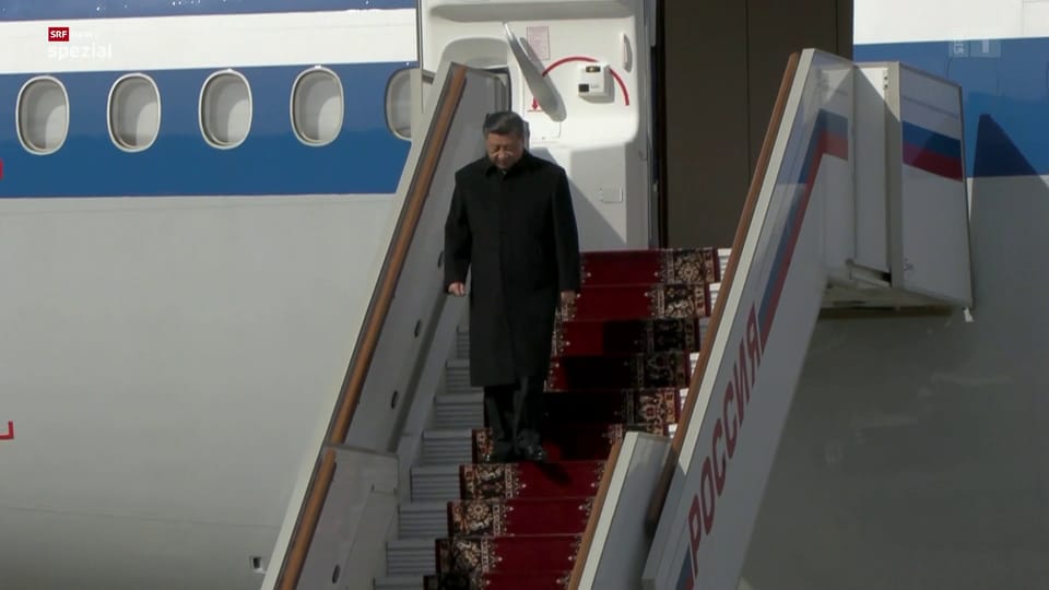 Roter Teppich für Xi Jinping in Russland