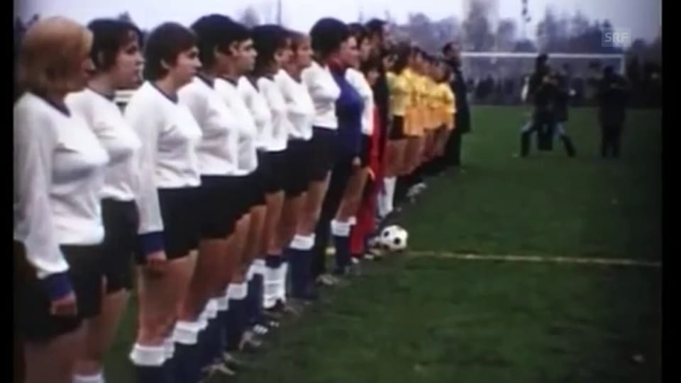 1970: Die Schweizer Fussballerinnen bestreiten ihr 1. Heimspiel