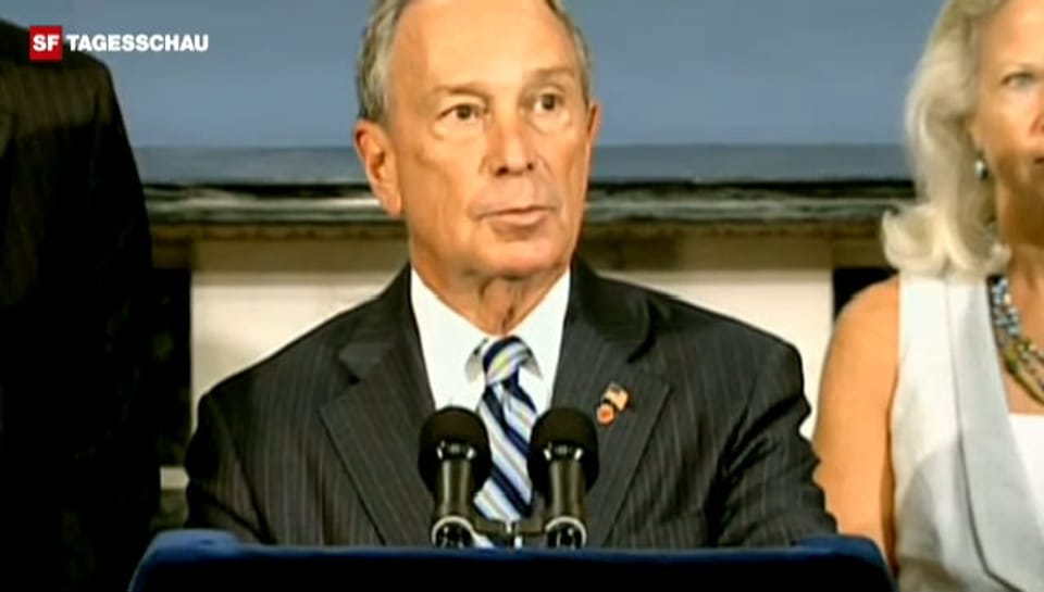 Michael Bloomberg, Bürgermeister von New York, nimmt Stellung zum Verbot (Originalton Englisch).