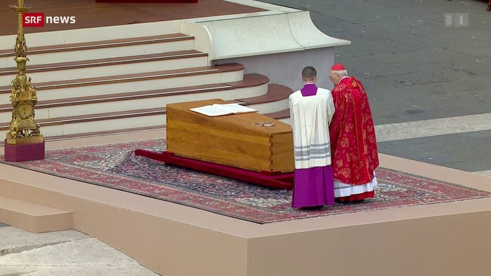 Rom: Benedikt XVI. im Petersdom beigesetzt