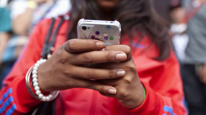 Aus dem Archiv: Sollten Schulen Smartphones ganz verbieten?