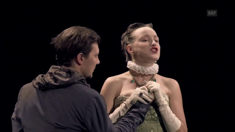 2. Jahr: Marie als Königin im Stück «Maria Stuart». (Staffel 2, Folge 3)
