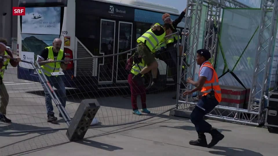 So nahm die Polizei die Demonstrierenden am Flughafen Genf fest