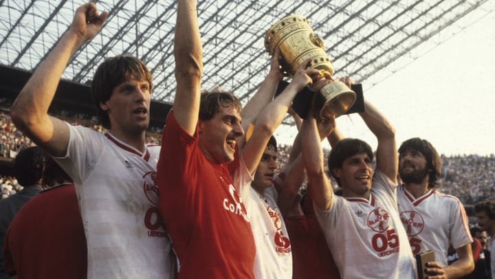 Das waren noch Zeiten: Uerdingen gewinnt den Pokal 1985 (Originalkommentar von Gerd Rubenbauer)
