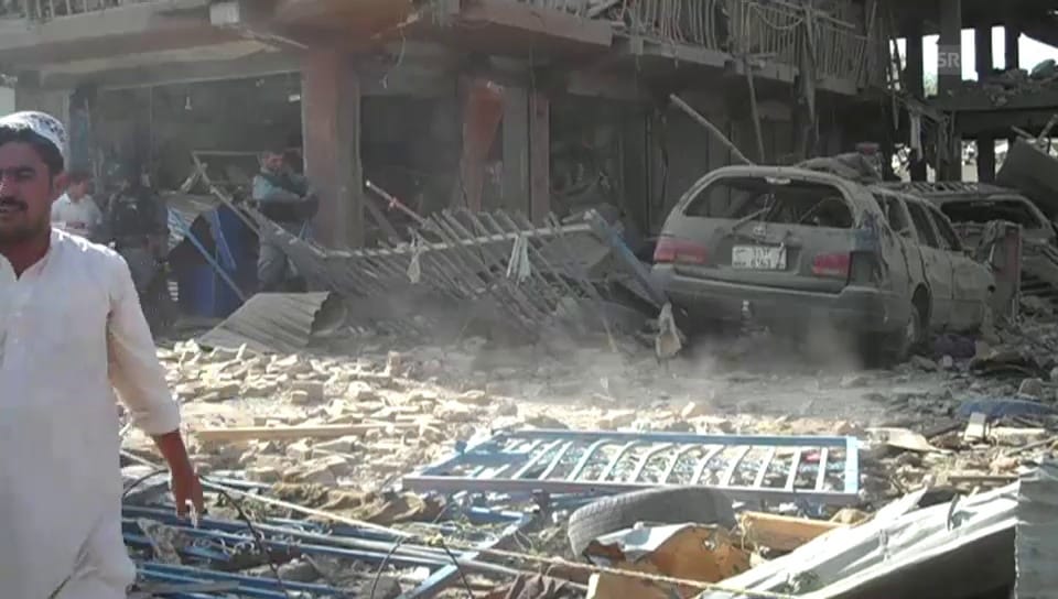 Schwere Lastwagenbombe in Kabul (unkommentiert)