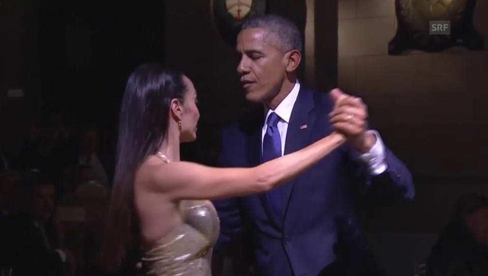 Charmeoffensive: Obama tanzt Tango.