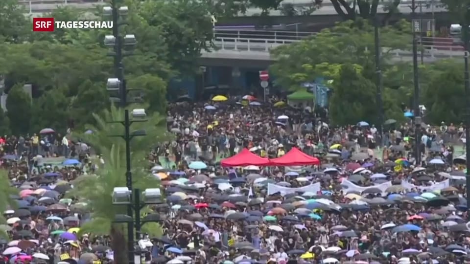 Mehr als eine Million Hongkonger auf der Strasse