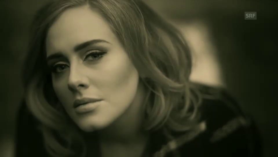Adele–«Hello»