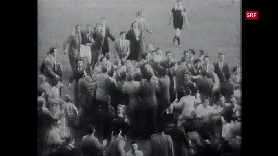 Archiv: Schweiz bezwingt Italien an der Heim-WM 1954