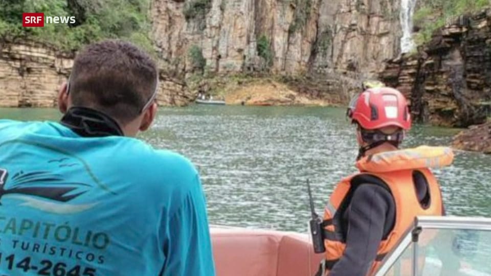 Aus dem Archiv: Felswand stürzt auf Touristenboote in Brasilien