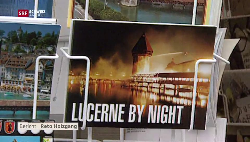 Archiv: Der Brand der Luzerner Kapellbrücke schockiert die Schweiz