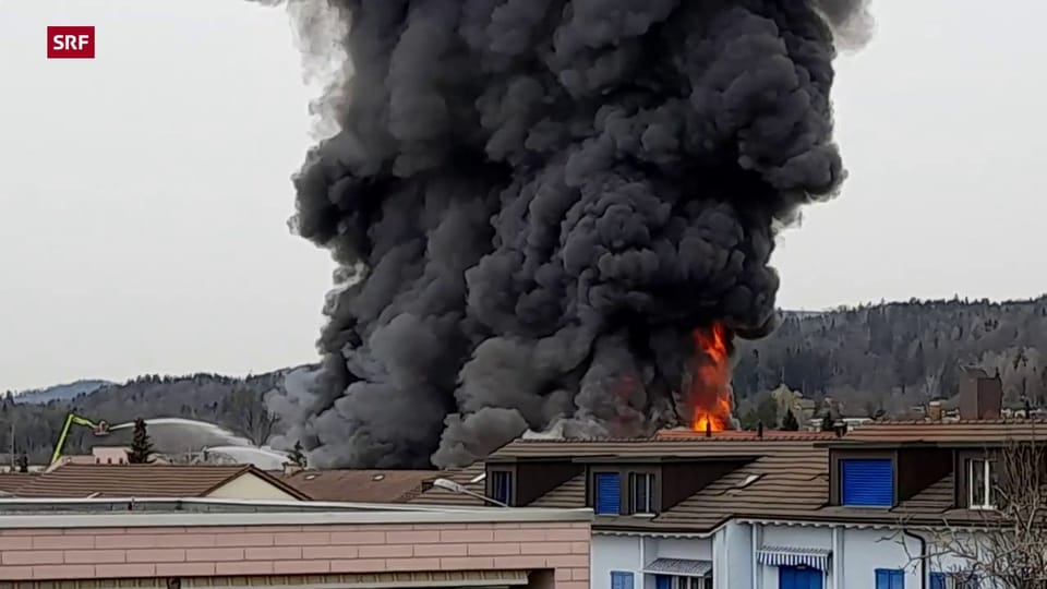 Grossbrand in Hinwil