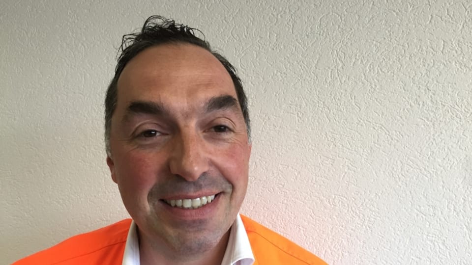 Der Chef von Cartaseta Roberto Todaro erklärt, weshalb es die Firma in Solothurn noch gibt.
