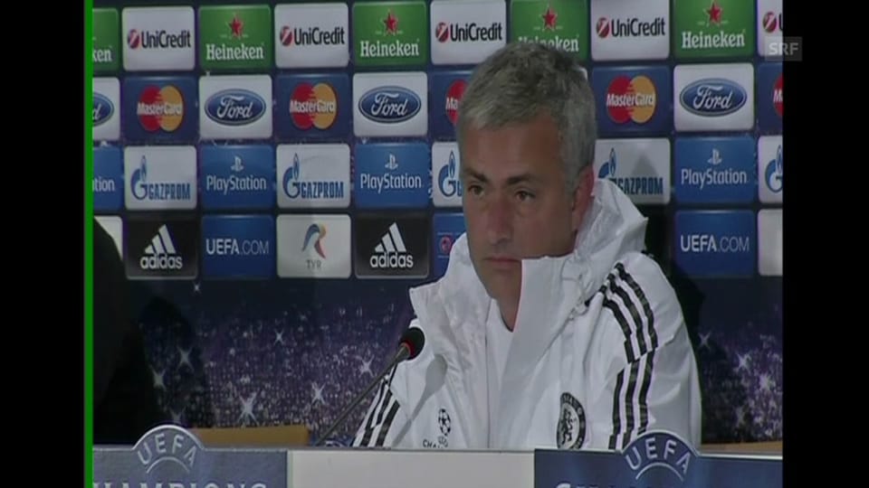 Ein angespannter José Mourinho (Quelle: SNTV)