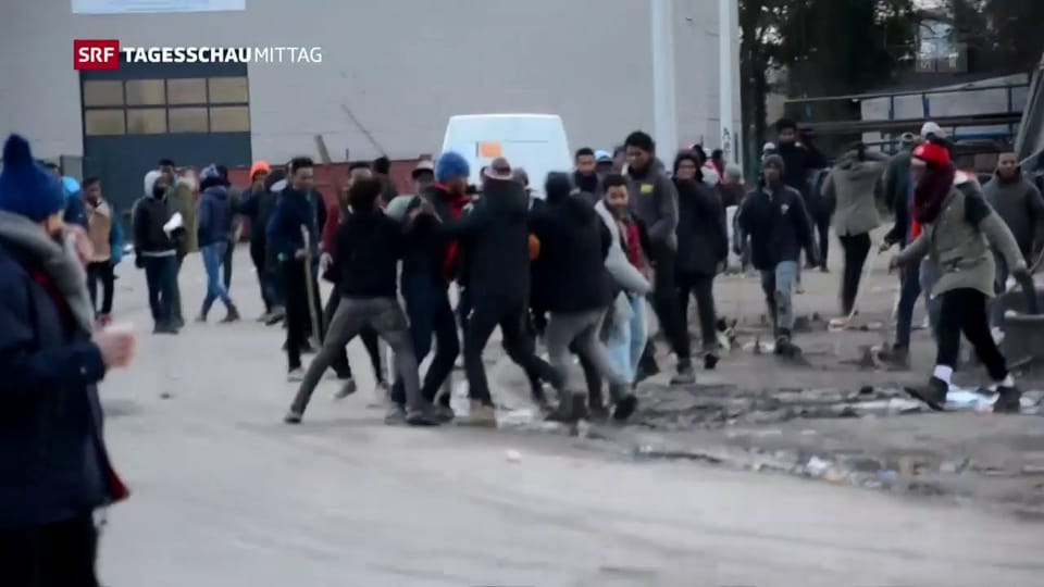 Massenschlägerei in Calais