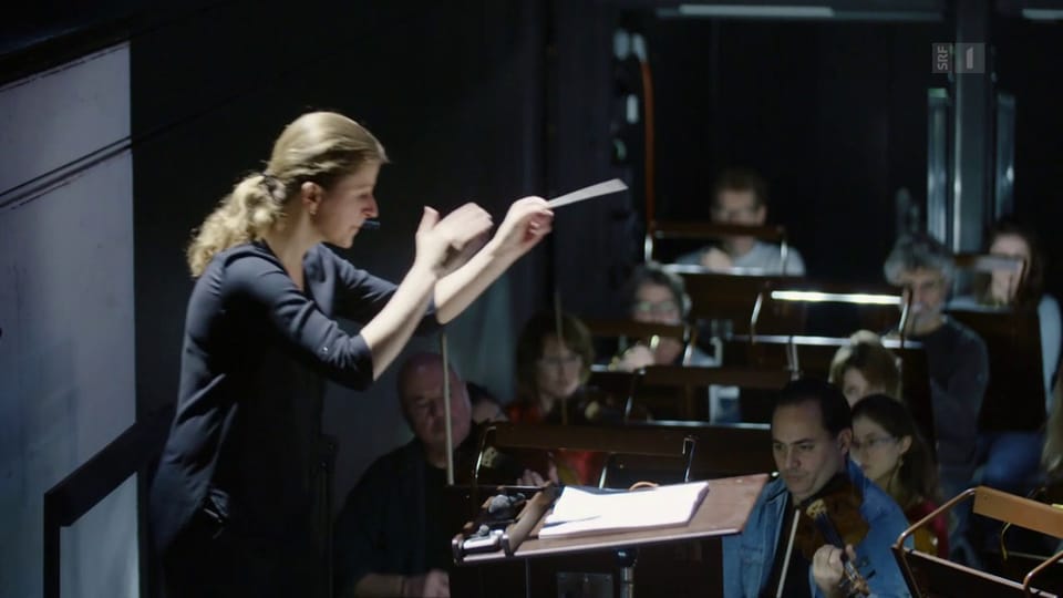 Eine Ausnahme-Erscheinung: Kristiina Poska dirigiert in Basel