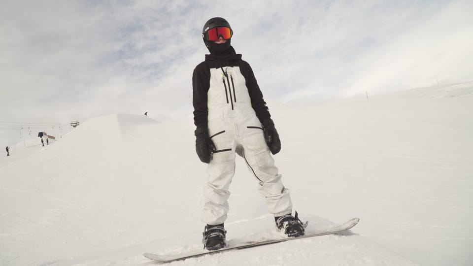 Jonas zeigt drei coole Snowboard-Tricks 